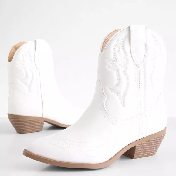 Western Ankle Bootie - Picture 8 of 9